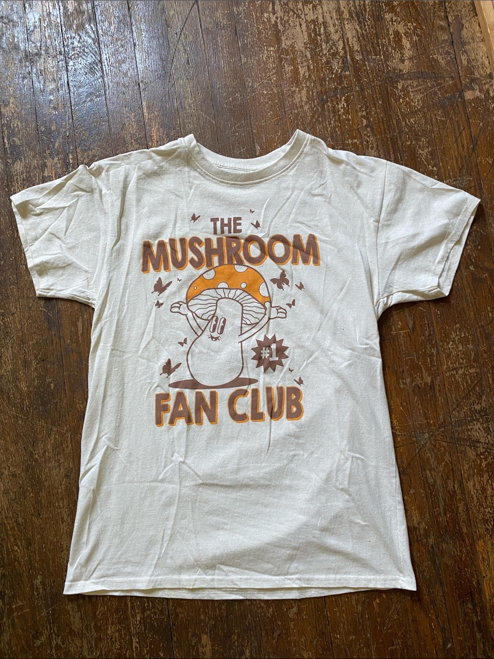Cream Mushroom Fan Club T-Shirt Size LG